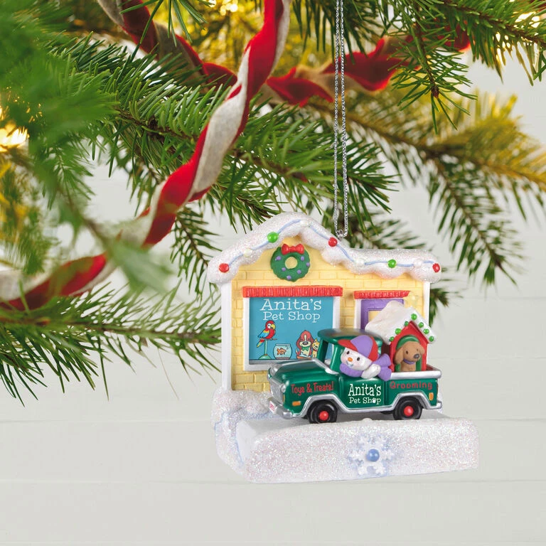 Hallmark Happy Holiday Parade Collection Anita's Pet Shop Musical Ornament With Light - Image 2
