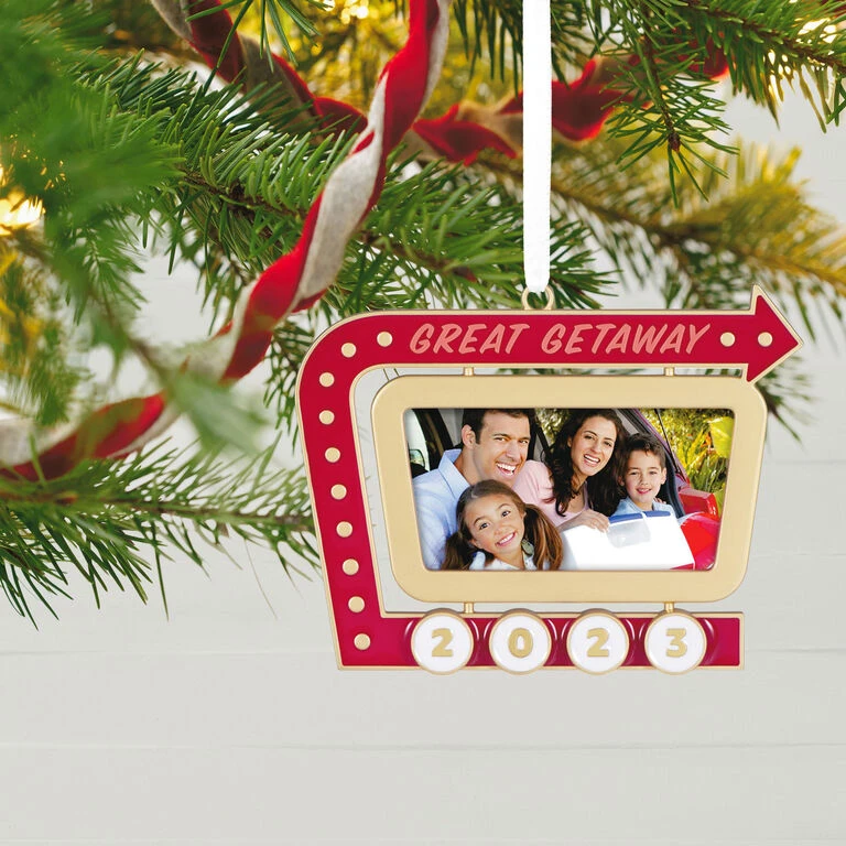 Hallmark Great Getaway 2023 Metal Photo Frame Ornament - Image 2